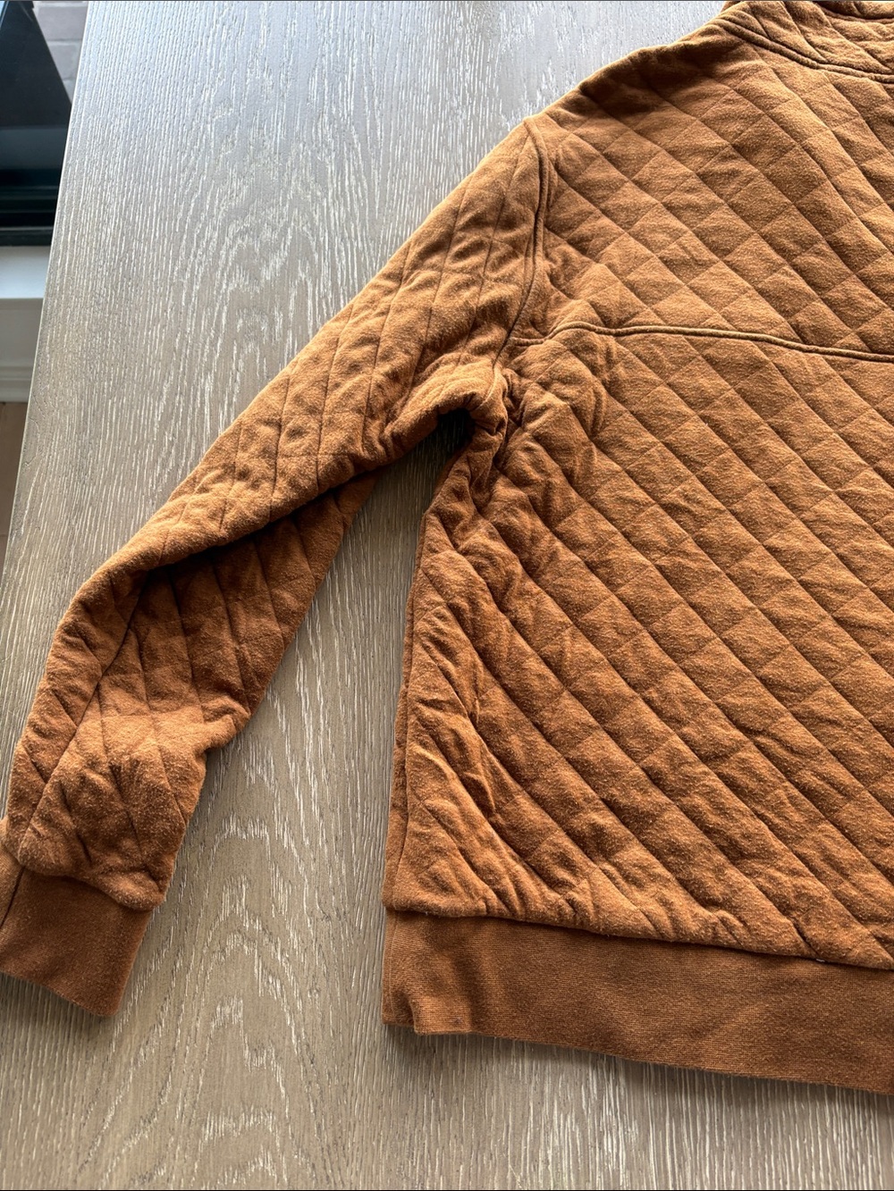 Patagonia Organic Cotton Quilted Pullover in Warm Rust with Charcoal Accents - Picture 9 of 11